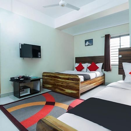Hotel O Central Inn Dispur Bagian luar foto