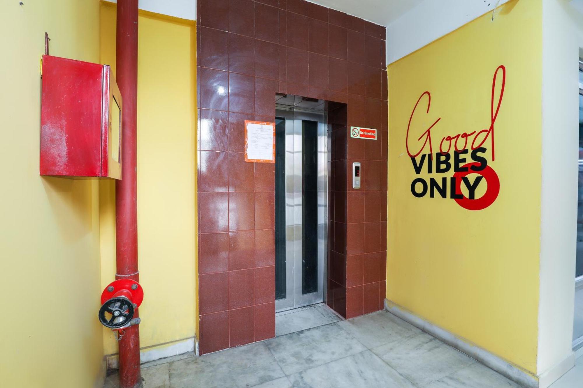 Hotel O Central Inn Dispur Bagian luar foto