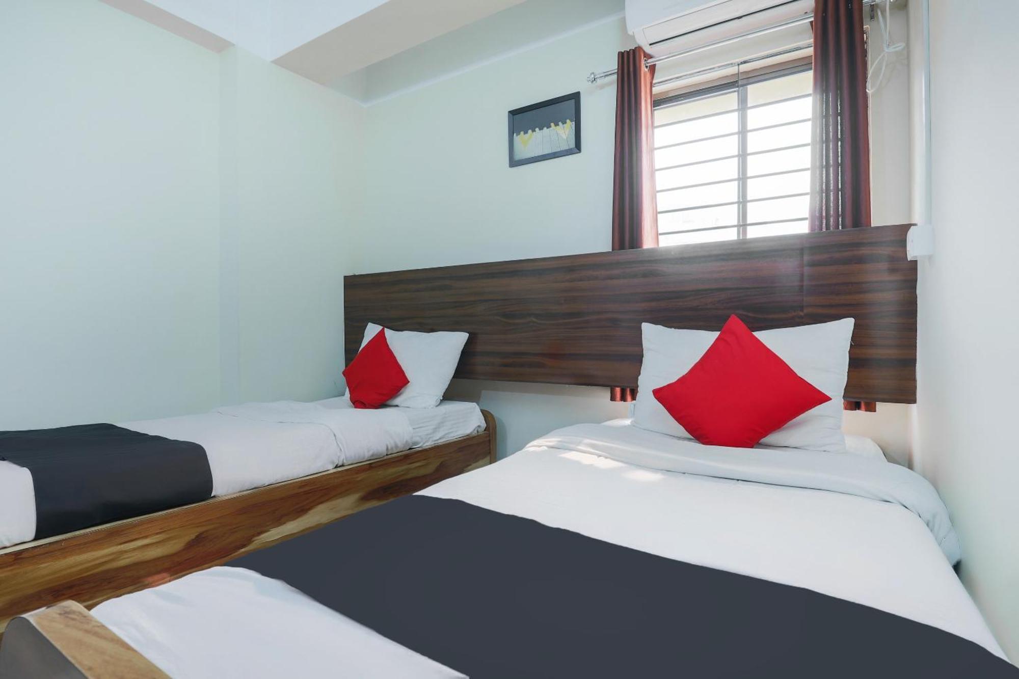Hotel O Central Inn Dispur Bagian luar foto